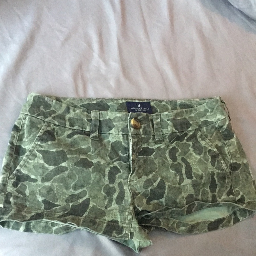 ‼️Camo Shorts‼️